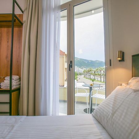 Vala Boutique Hotel Vlorë Екстериор снимка