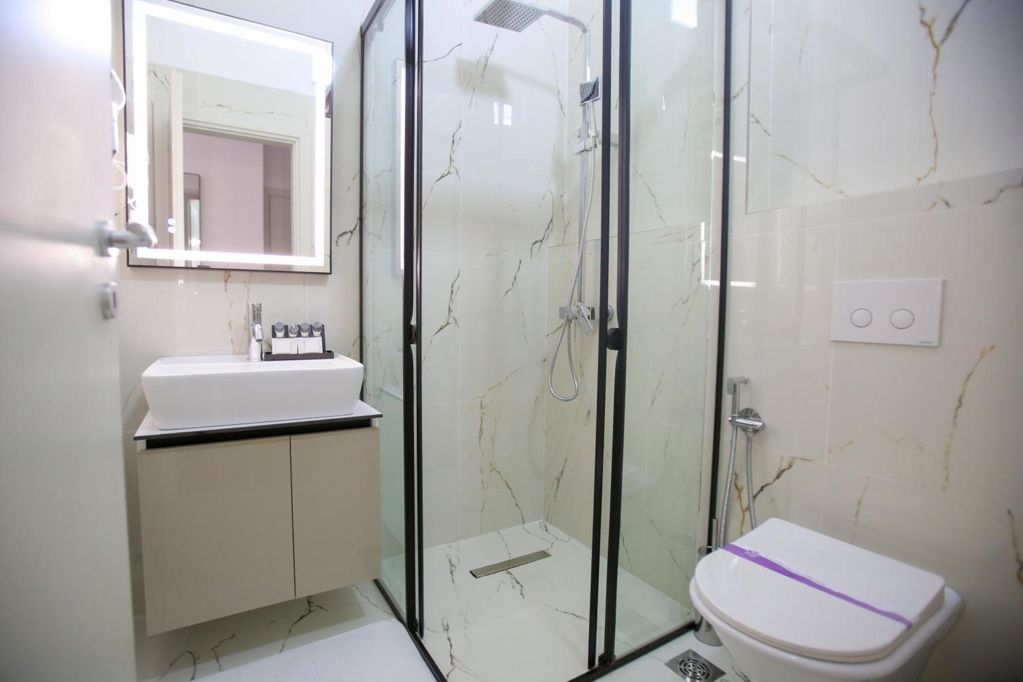 Vala Boutique Hotel Vlorë Екстериор снимка
