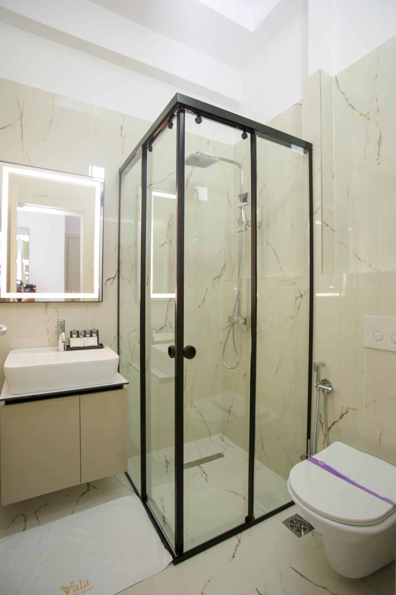 Vala Boutique Hotel Vlorë Екстериор снимка