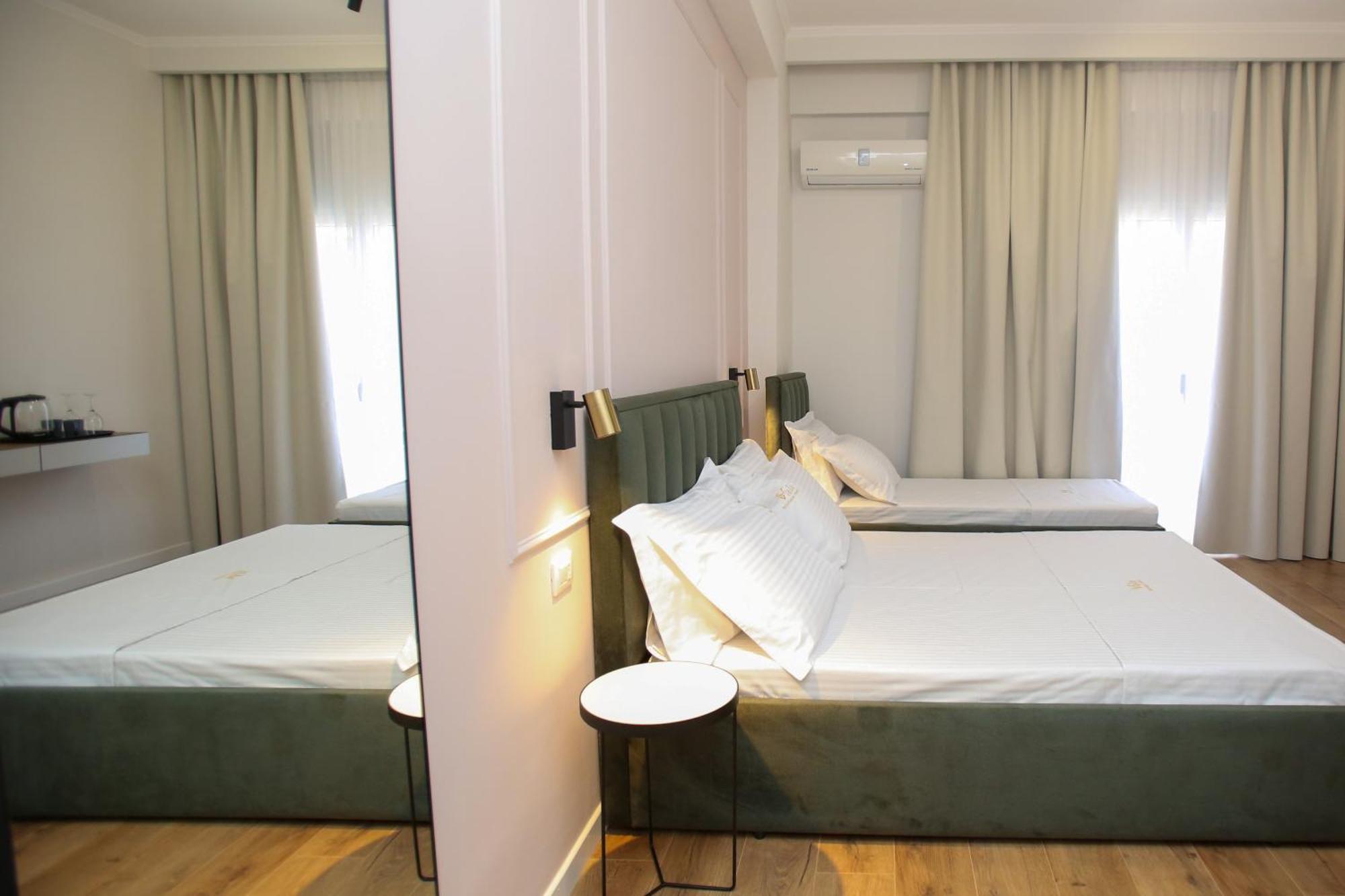 Vala Boutique Hotel Vlorë Екстериор снимка