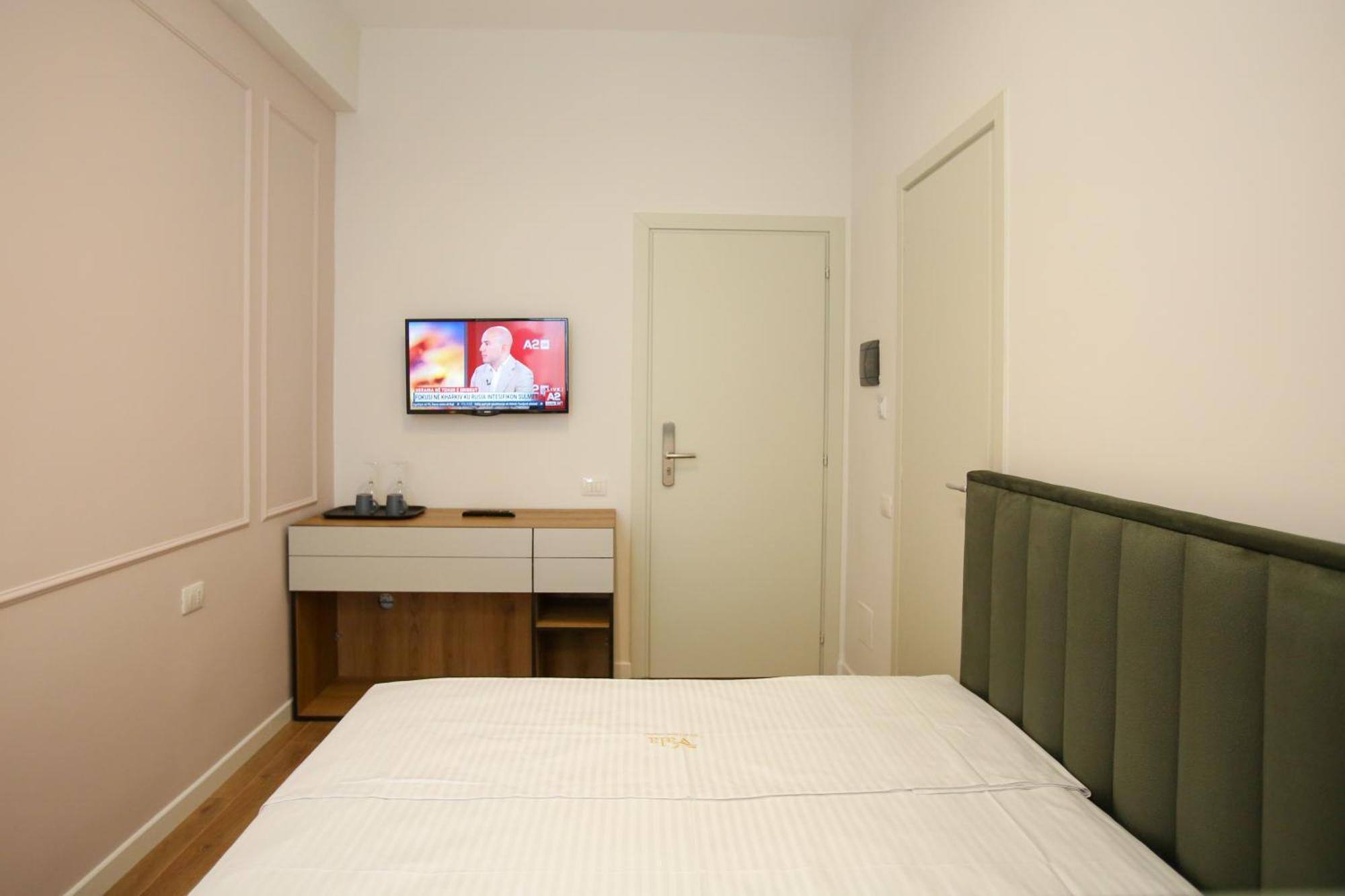 Vala Boutique Hotel Vlorë Екстериор снимка